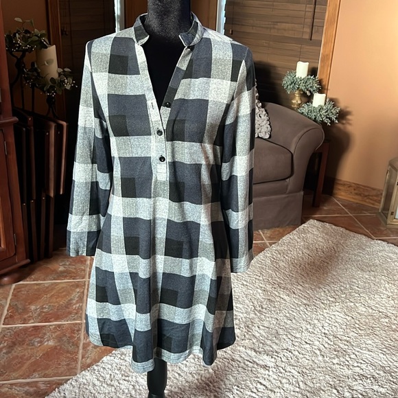 Dresses & Skirts - ADORABLE!